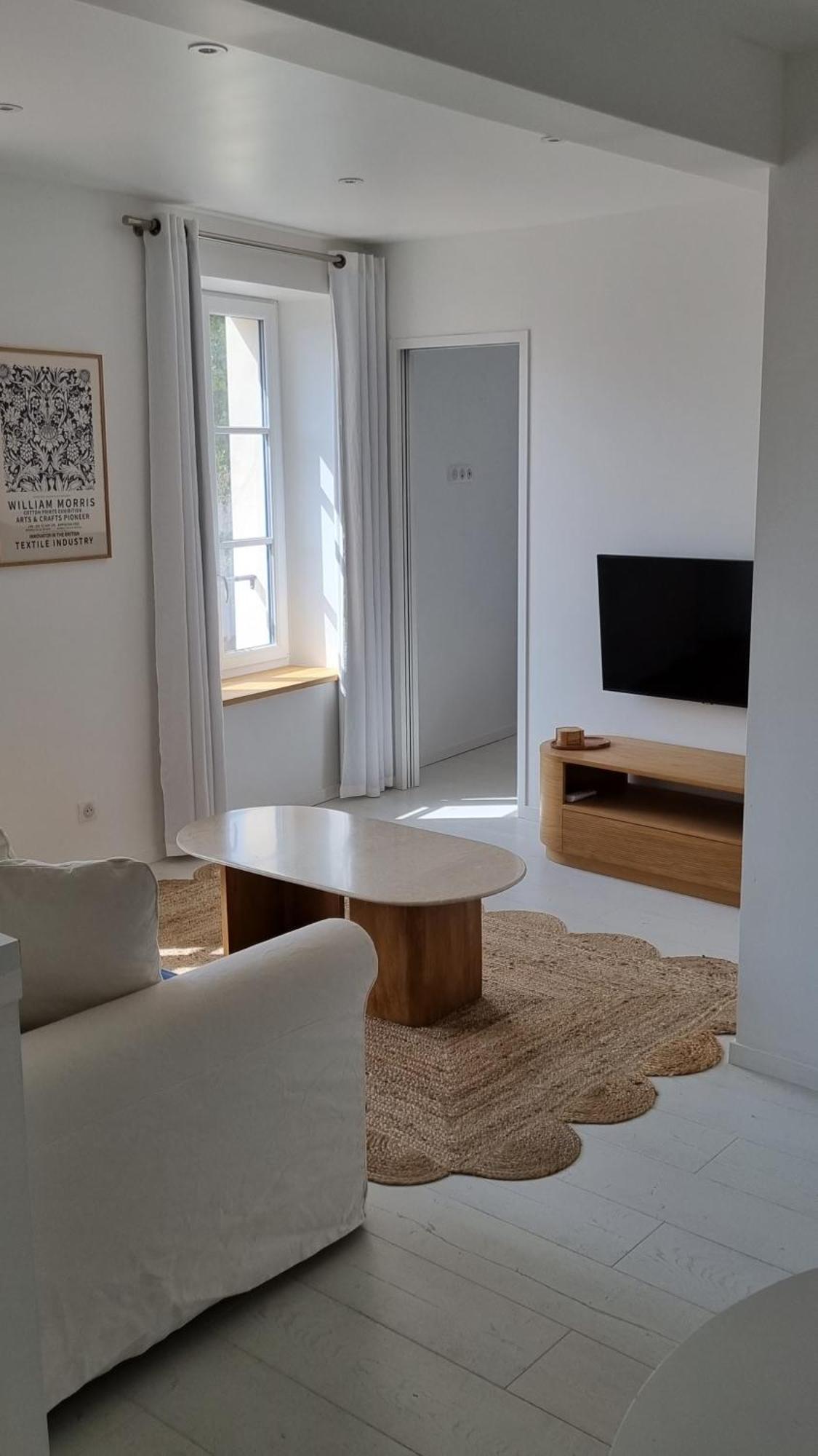 Victoire Saphir 203 Climatise Hotel De Ville Сен Дизие Екстериор снимка